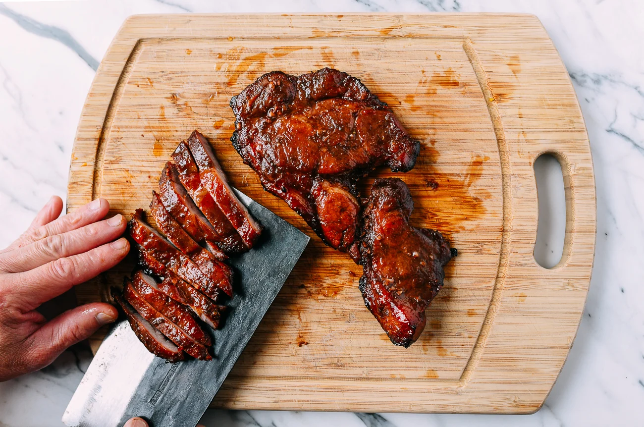 Slicing boneless pork ribs