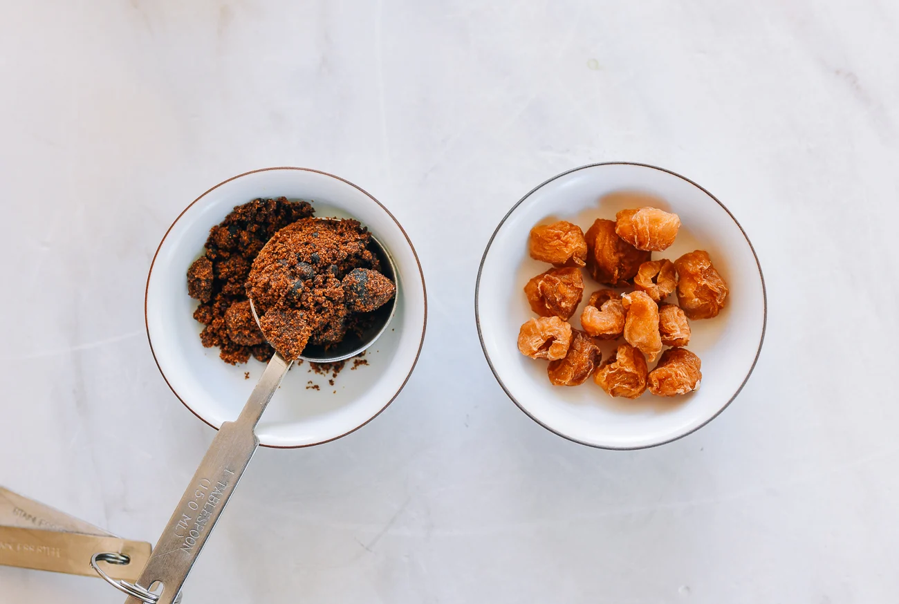 Chinese brown sugar and dried longans