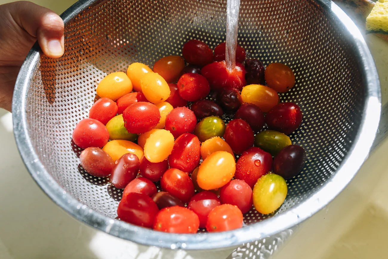 washing grape tomatoes