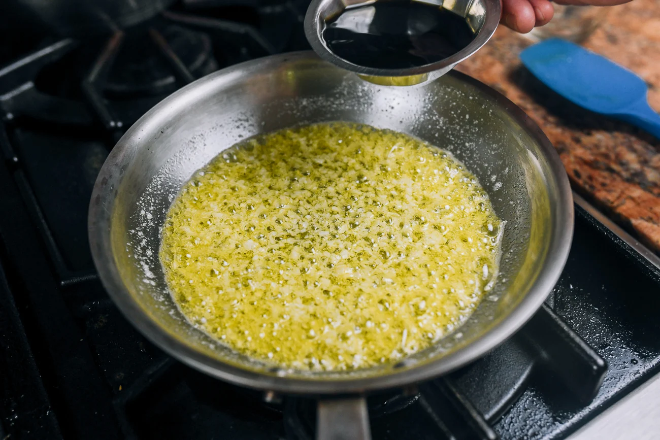 making soy sauce garlic butter