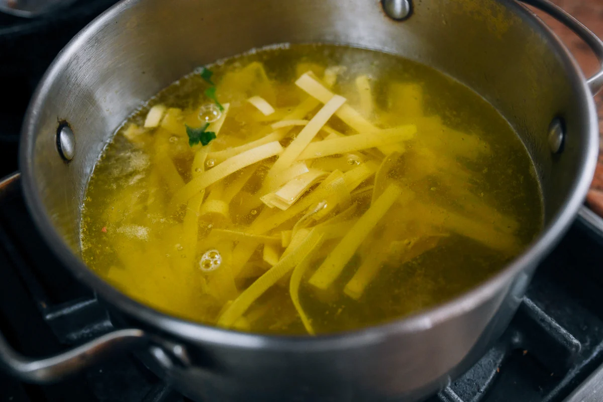 blanching sliced tofu skin 