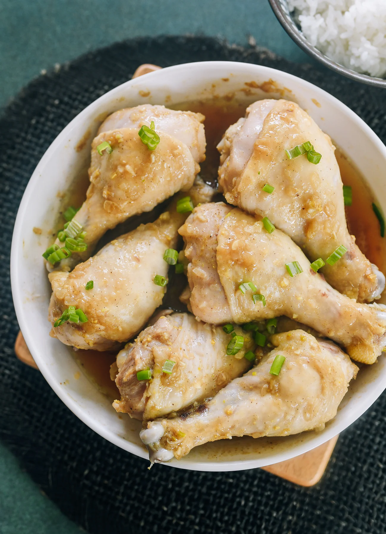 steamed chicken legs