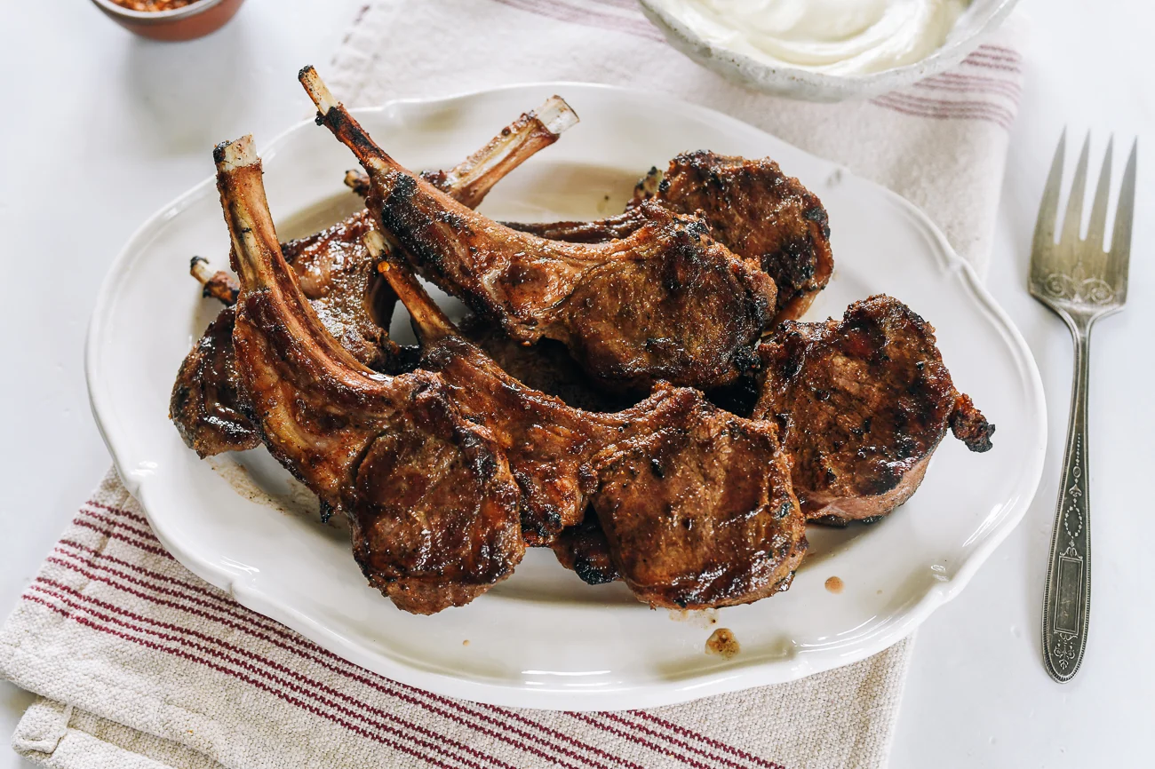 platter of grilled lamb chops